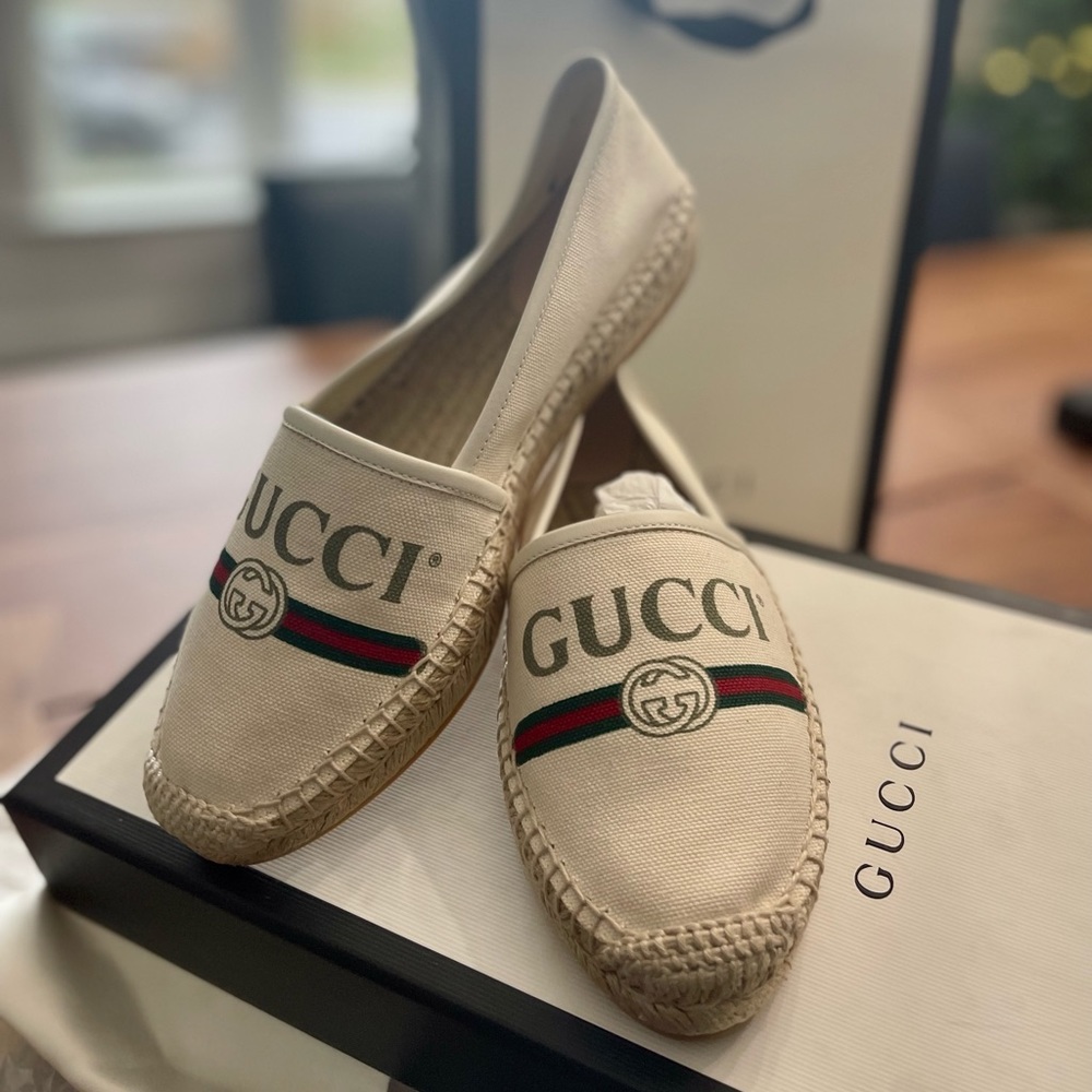 NWT & NIB - Authentic Gucci Women’s Logo Canvas Espadrilles 'Off White'